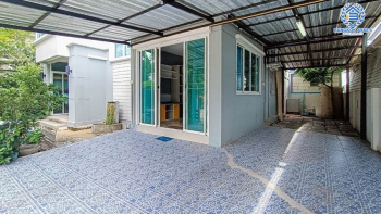 *****บ้านเดี่ยวมือสอง ปทุมธานี ม.พฤกษาวิลเลจ35 รังสิต-คลอง3 เนื้อที่กว้างขวางมากถึง 52 ตร.ว. ฟังก์ชัน 3 ห้องนอน 2 ห้องน้ำ 2 ที่จอดรถ ตกแต่งแบบโมเดิร์น ภายในสภาพสวยพร้อมเข้าอยู่ บนทำเลแห่งการเดินทาง ใกล้ฟิวเจอร์พาร์ค รังสิต, ใกล้มอเตอร์เวย์ "บางปะอิน-บางนา"  จองเลย!